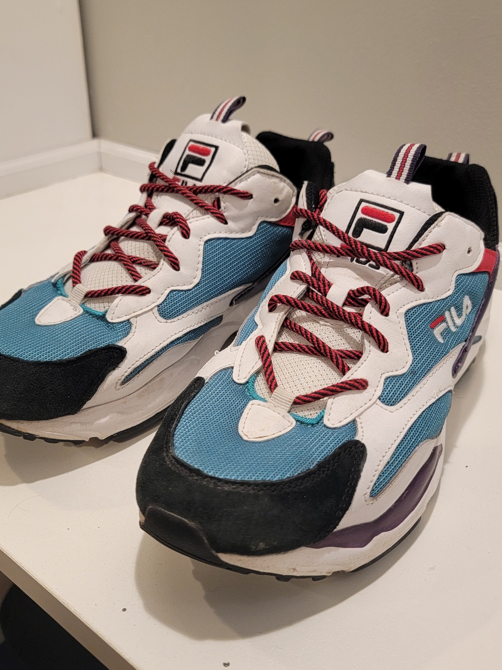 FILA Vtg Tennis Shoe Retro